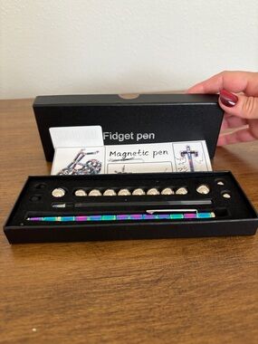 Magnetic Fidget Pen - Rainbow